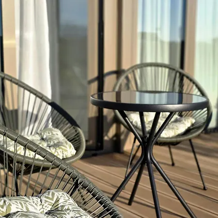 365pam - Tukan W Sarbinove Z Garazem アパート *