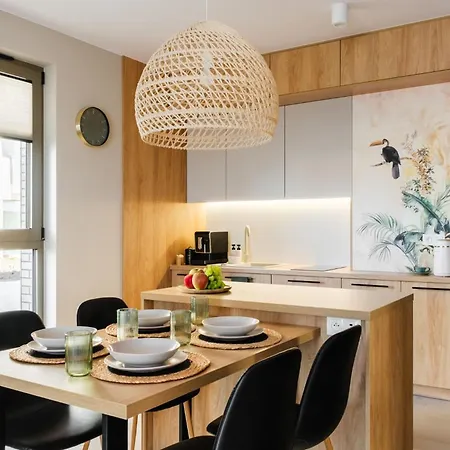 365pam - Tukan W Sarbinove Z Garazem شقة *