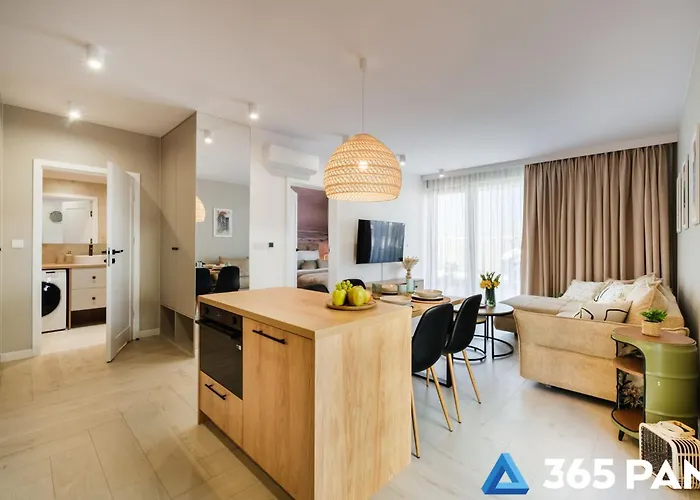 365pam - Tukan W Sarbinove Z Garazem *