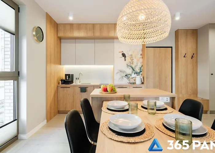 365pam - Tukan W Sarbinove Z Garazem