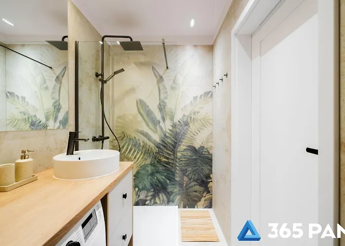 365pam - Tukan W Sarbinove Z Garazem *